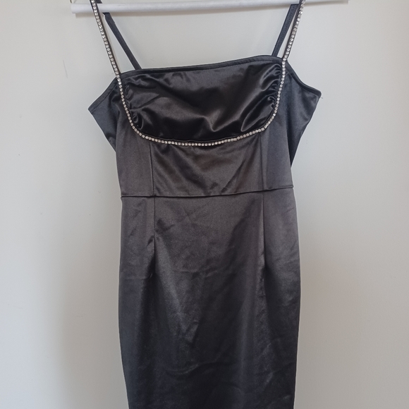Forever 21 dress xs black with rhinestones - Picture 3 of 3
